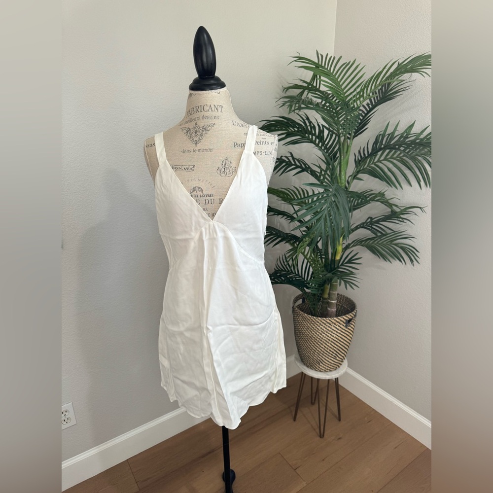 Zara Ivory Sleeveless Dress